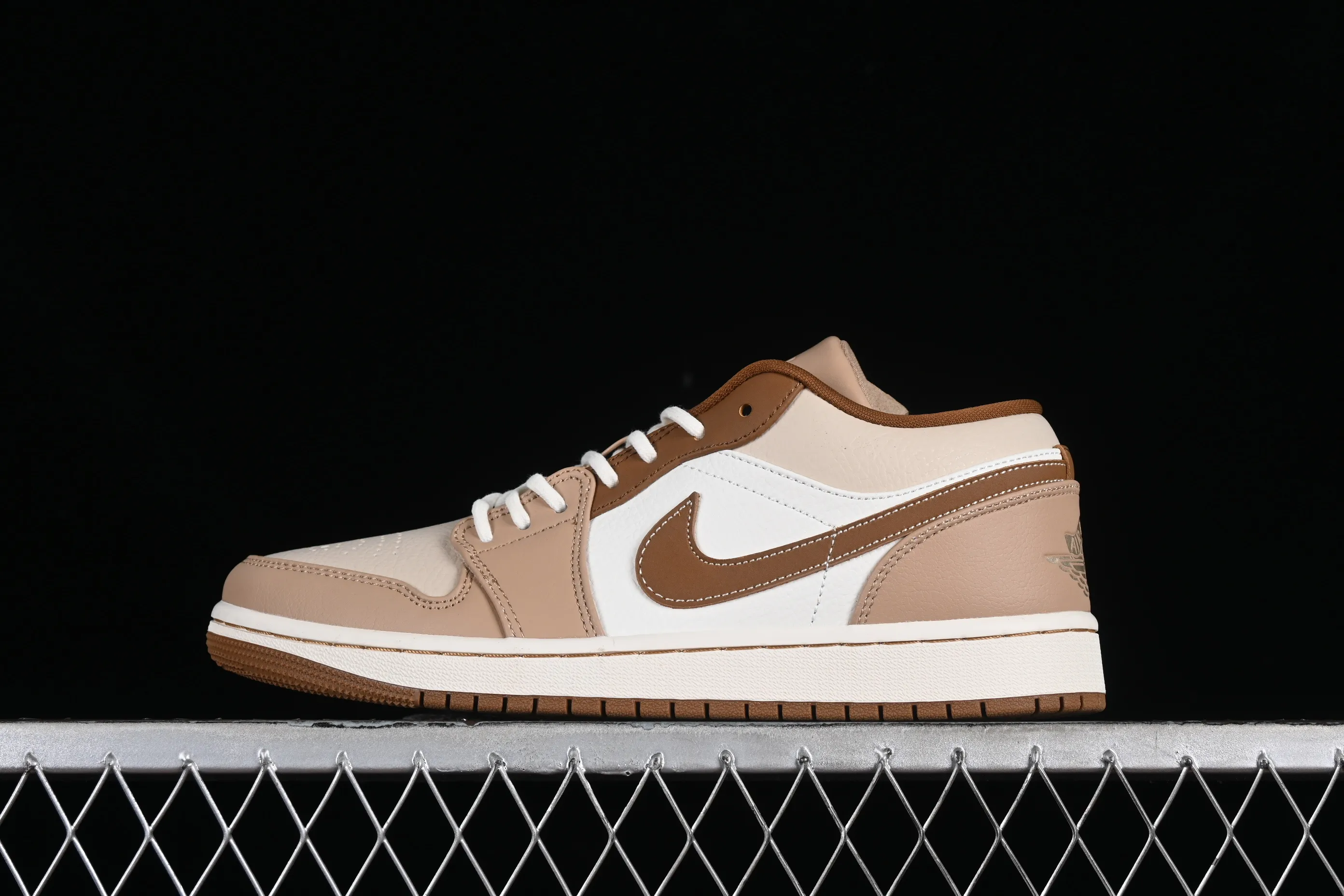 All Categories Air Jordan Jordan Series Basketball Shoes Air Jordan 1 Low Air Jordan 1 Low AJ1 Joe 1 Khaki Yellow Low State Cultural Casual Shoes HF5753-221